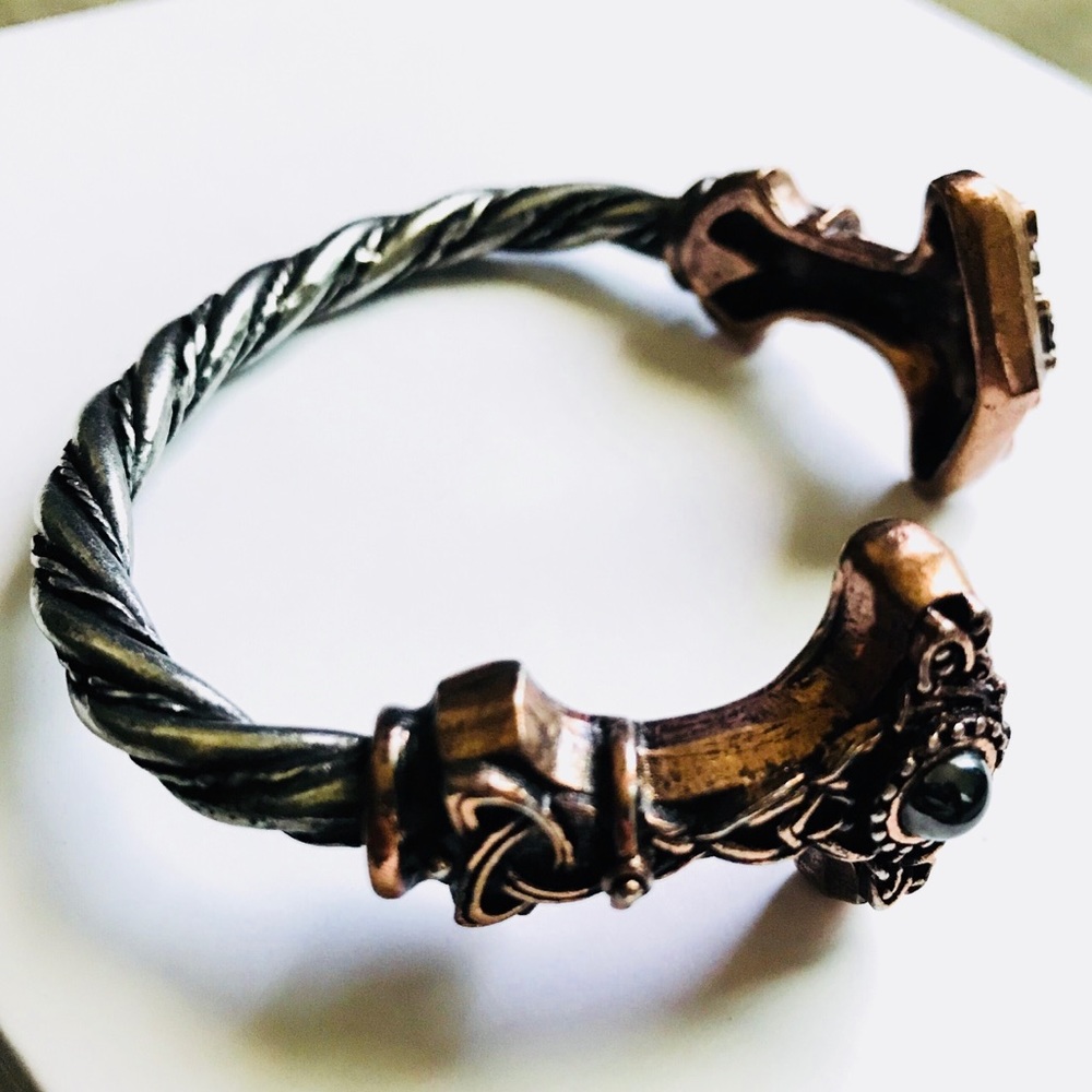 Thor Thunder-hammer Viking Torque Cuff - Picture 5 of 8